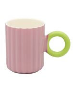 Fioletowy kubek szeroko ryflowany