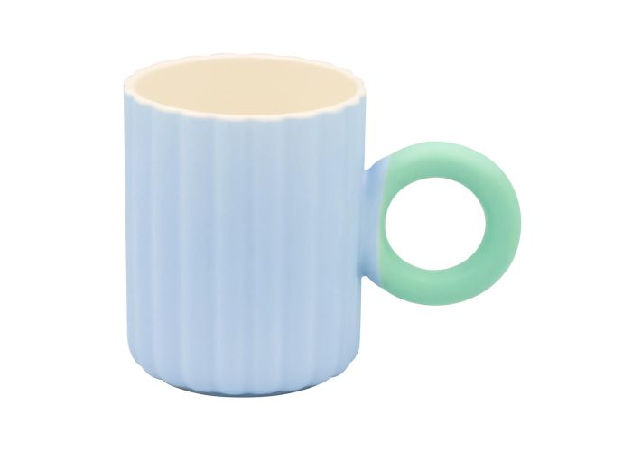 Niebieski kubek szeroko ryflowany