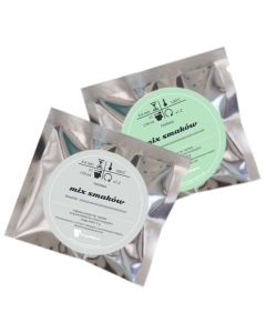 Dwie saszetki losowo wybranej herbaty